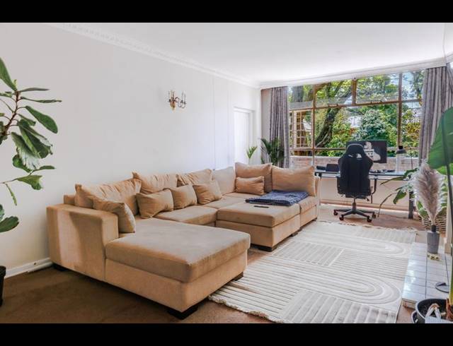 1 BEDROOM APARTMENT FOR SALE IN SANDOWN